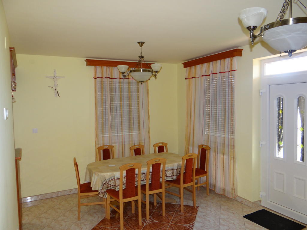 Marinica Apartman ハイデゥソボスロー エクステリア 写真