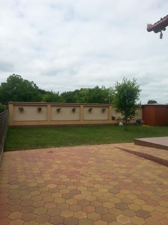 Marinica Apartman ハイデゥソボスロー エクステリア 写真